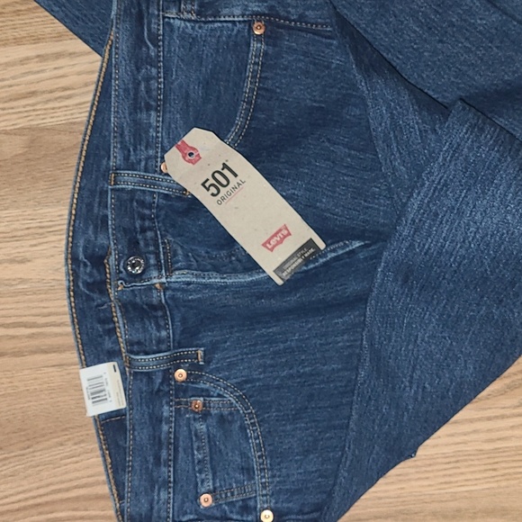 Levi 501 button fly originals size 38x32 and 36x30 - Picture 6 of 9